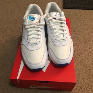 Nike Air Max 1 Sneakers